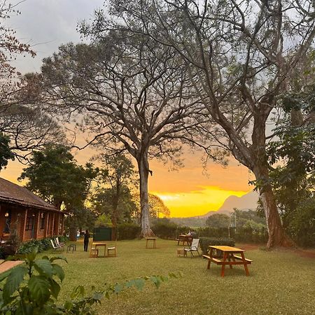 Africawildtruck Eco Camp & Lodge Mulanje Εξωτερικό φωτογραφία